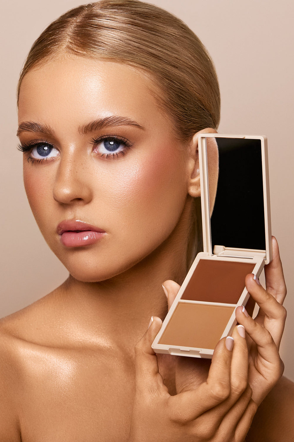 Make Me Bronze Cream & Powder Duo – bronzantas/kontūravimo priemonė