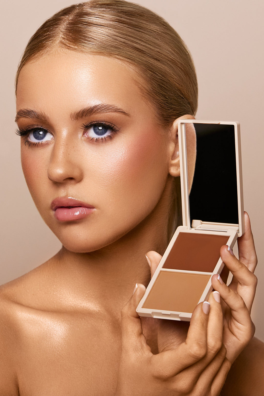 Make Me Bronze Cream & Powder Duo – bronzantas/kontūravimo priemonė