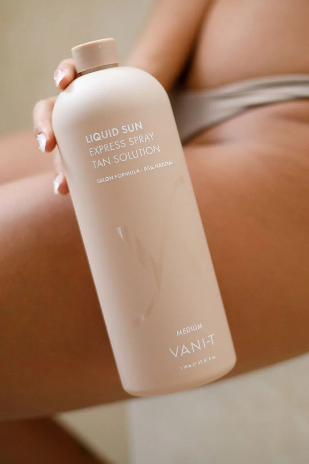 Liquid Sun® Express Spray Tan Solution Medium - purškiamo įdegio priemonė