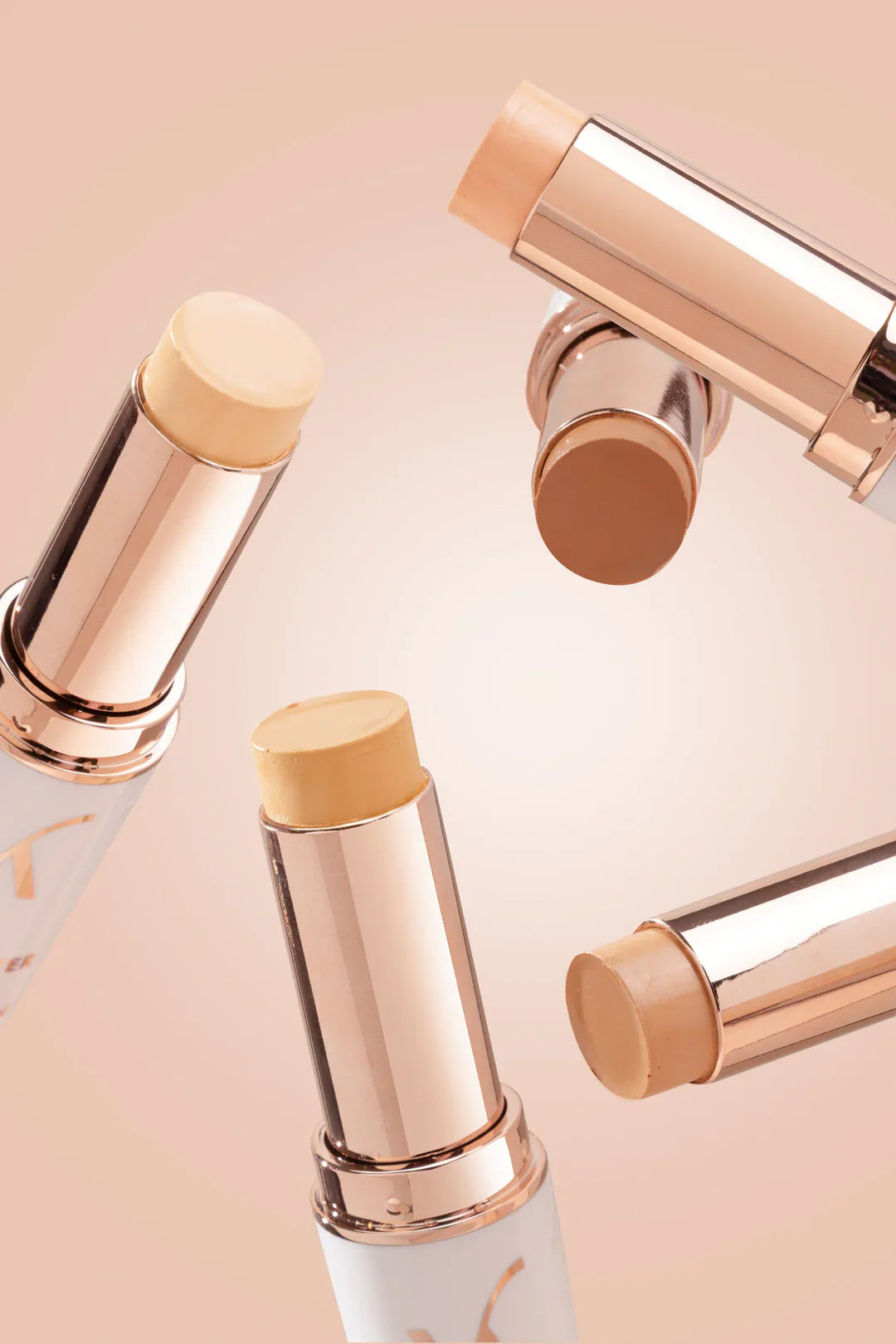 Glow Filter HD Sheer Foundation - švytėjimą suteikiantis makiažo pagrindas